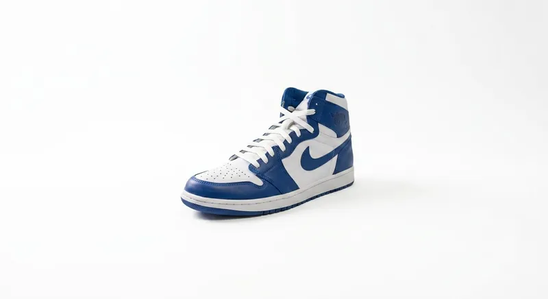 Sneaker after clipping path